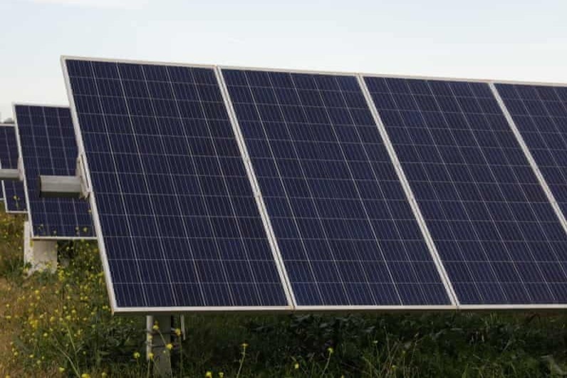 Khoi pin lon nhat the gioi se duoc dat tai Australia hinh anh