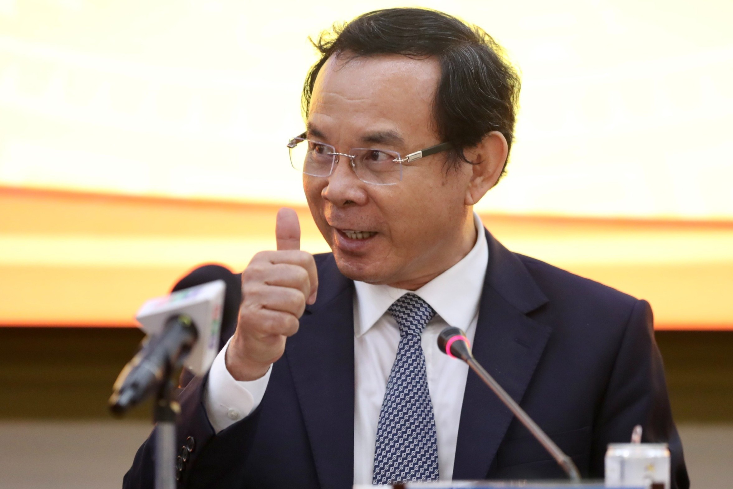 Bi thu TP.HCM: Phat trien kinh te nhung khong danh doi moi truong hinh anh