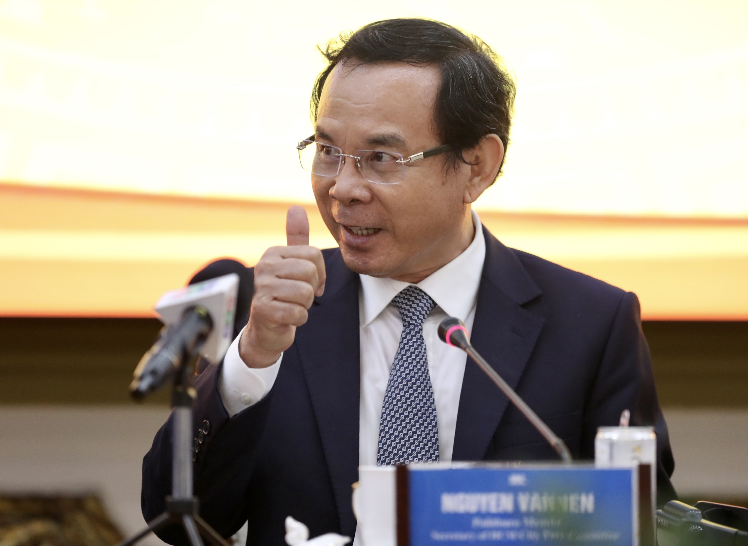 TP.HCM tiep doan ngoai giao anh 9