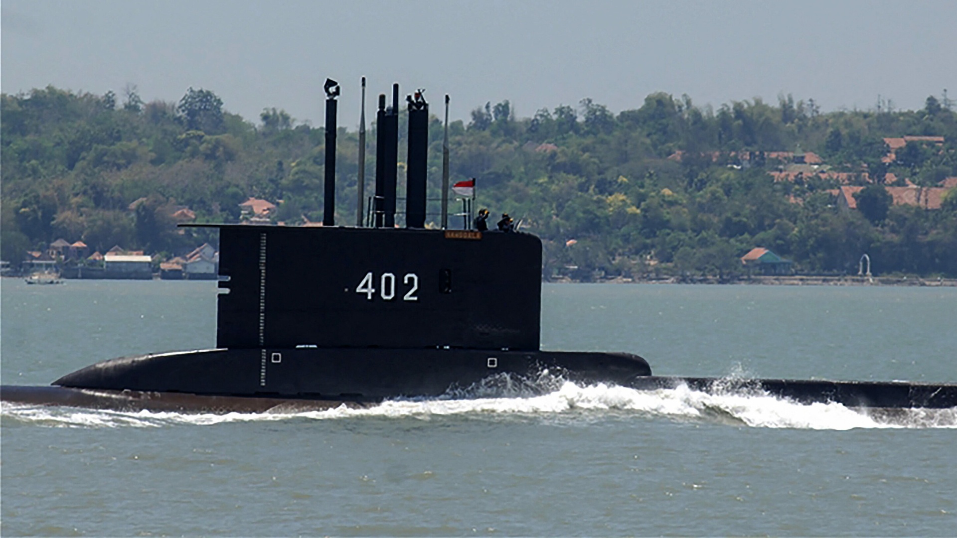 Da tim thay tau ngam Indonesia mat tich hinh anh