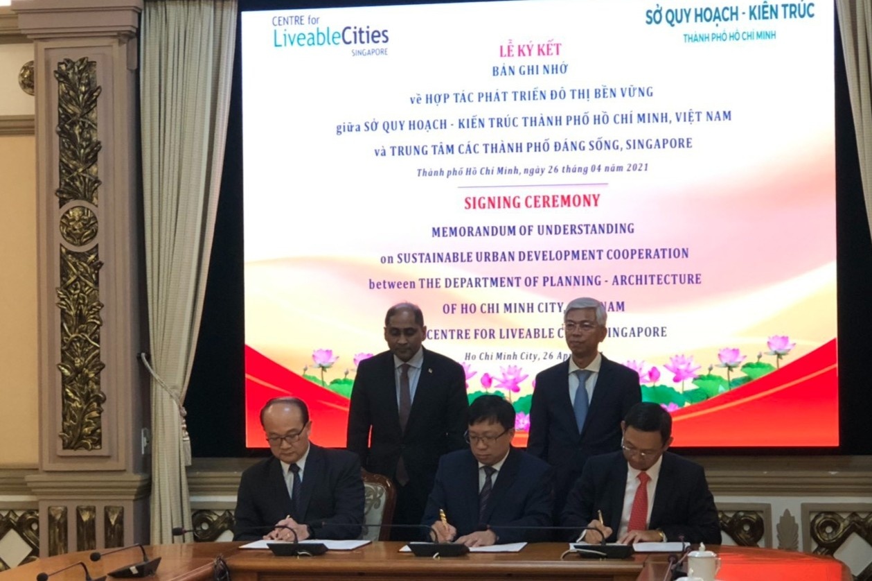 TP.HCM va Singapore hop tac phat trien do thi ben vung hinh anh