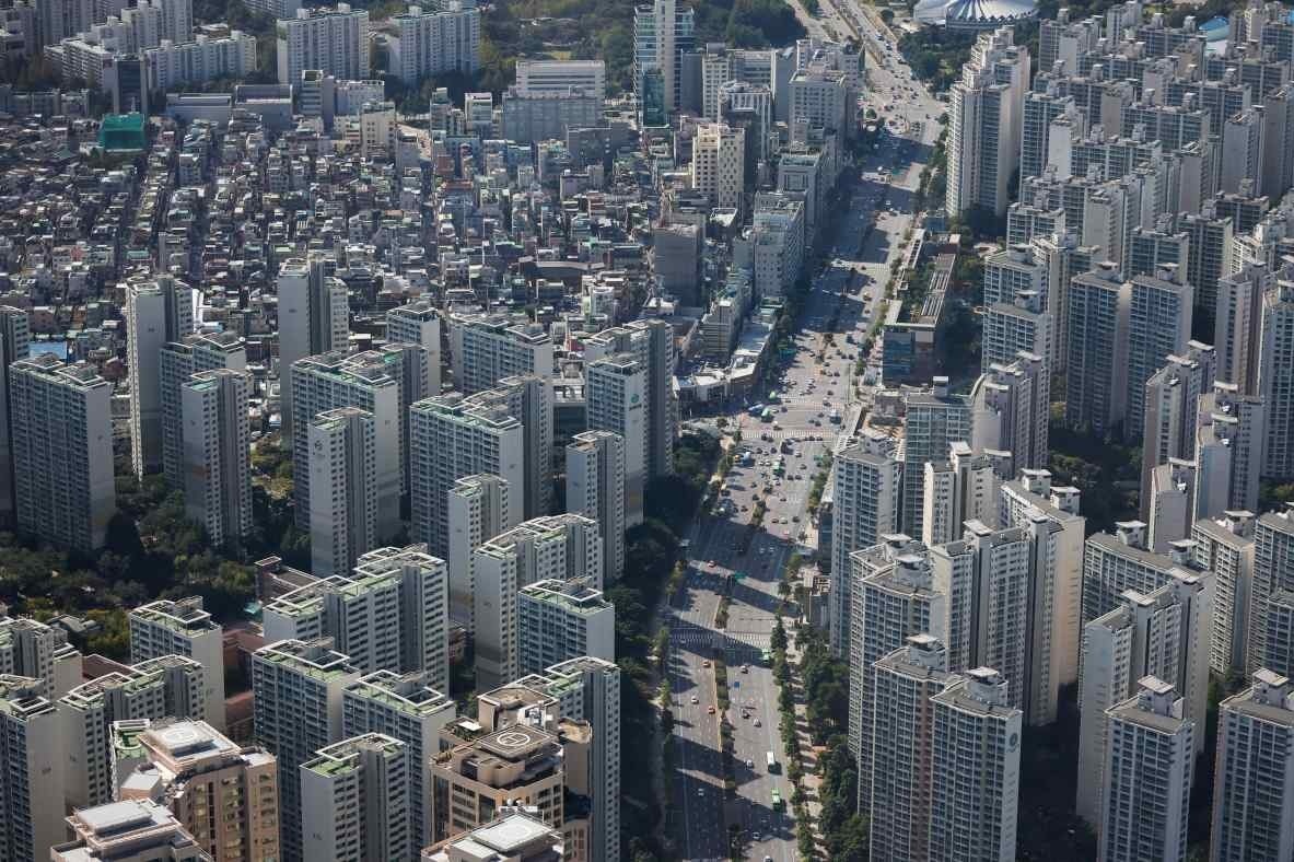 Bat giu 34 nguoi dinh be boi dau co dat dai 'dang xau ho' o Han Quoc hinh anh