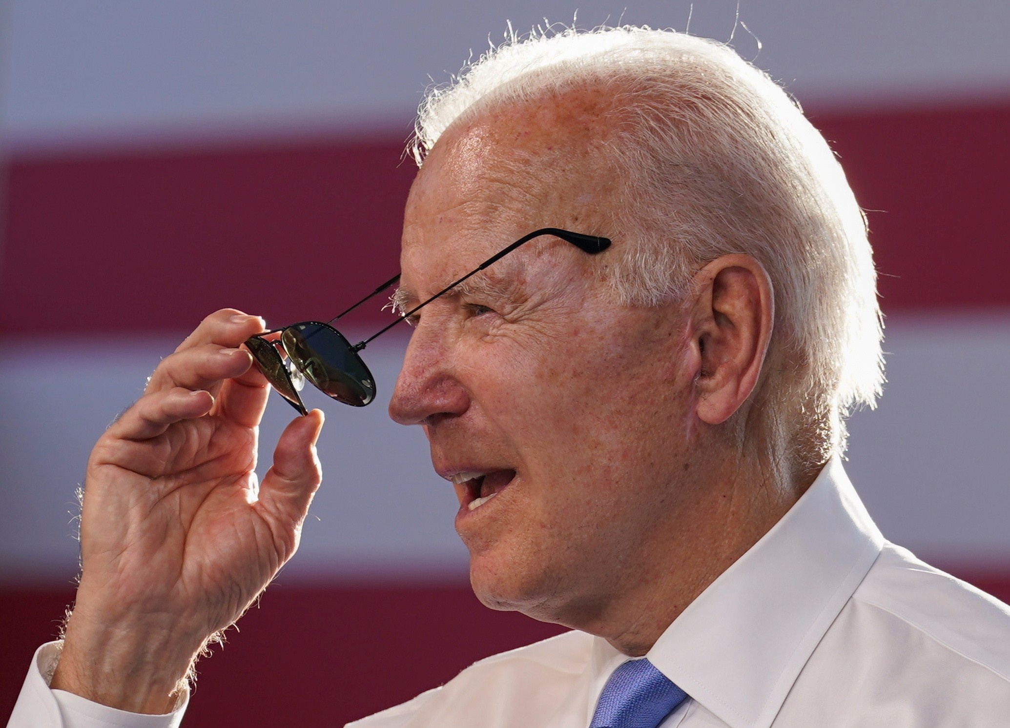 Ong Biden ghi diem nho khong tham vong 'nhin thau tam hon’ ong Putin hinh anh