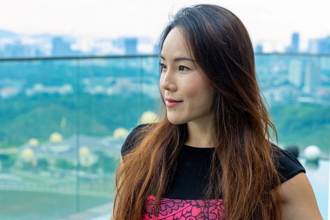 Van dong vien Malaysia pha vo 'cam ky', to huan luyen vien xam hai hinh anh