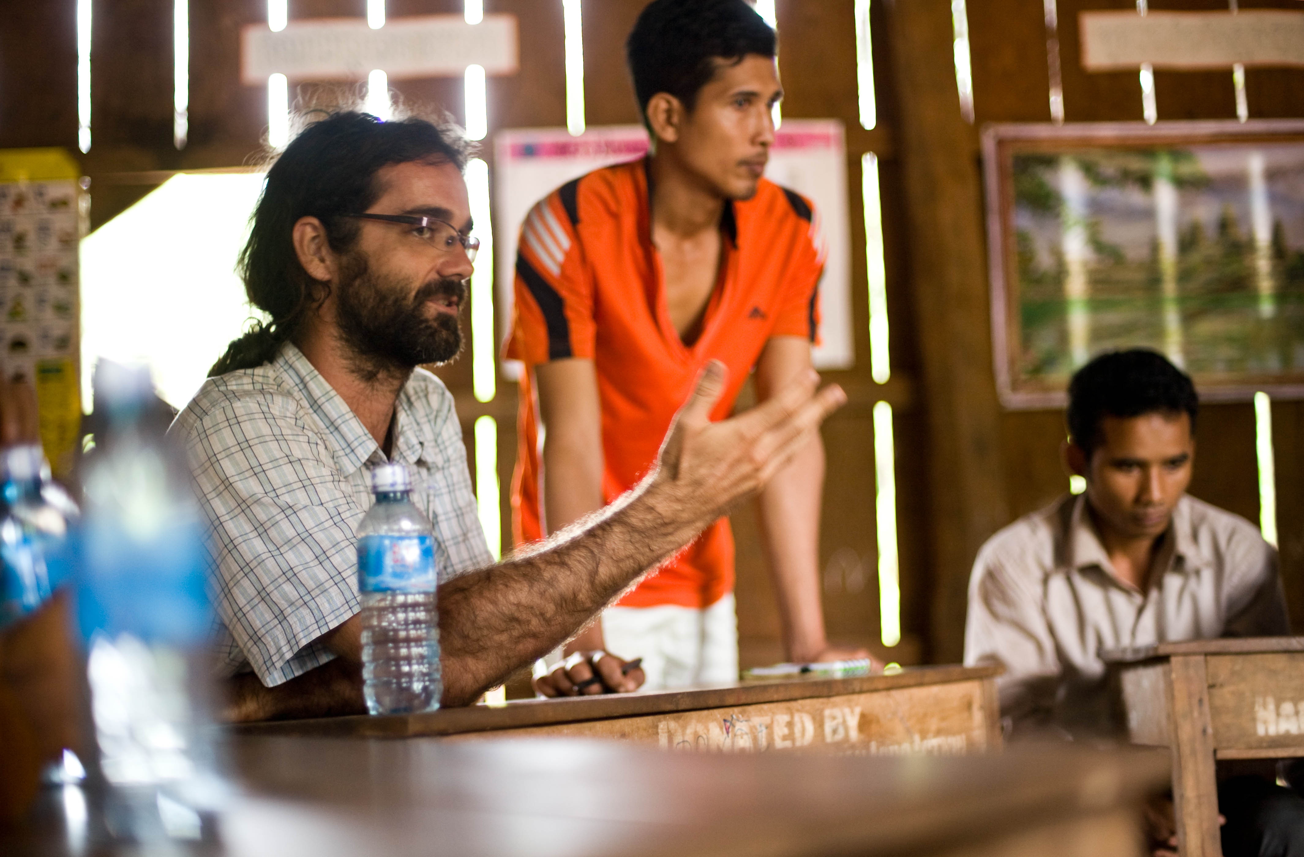 Alejandro Gonzalez Davidson bi bat anh 1