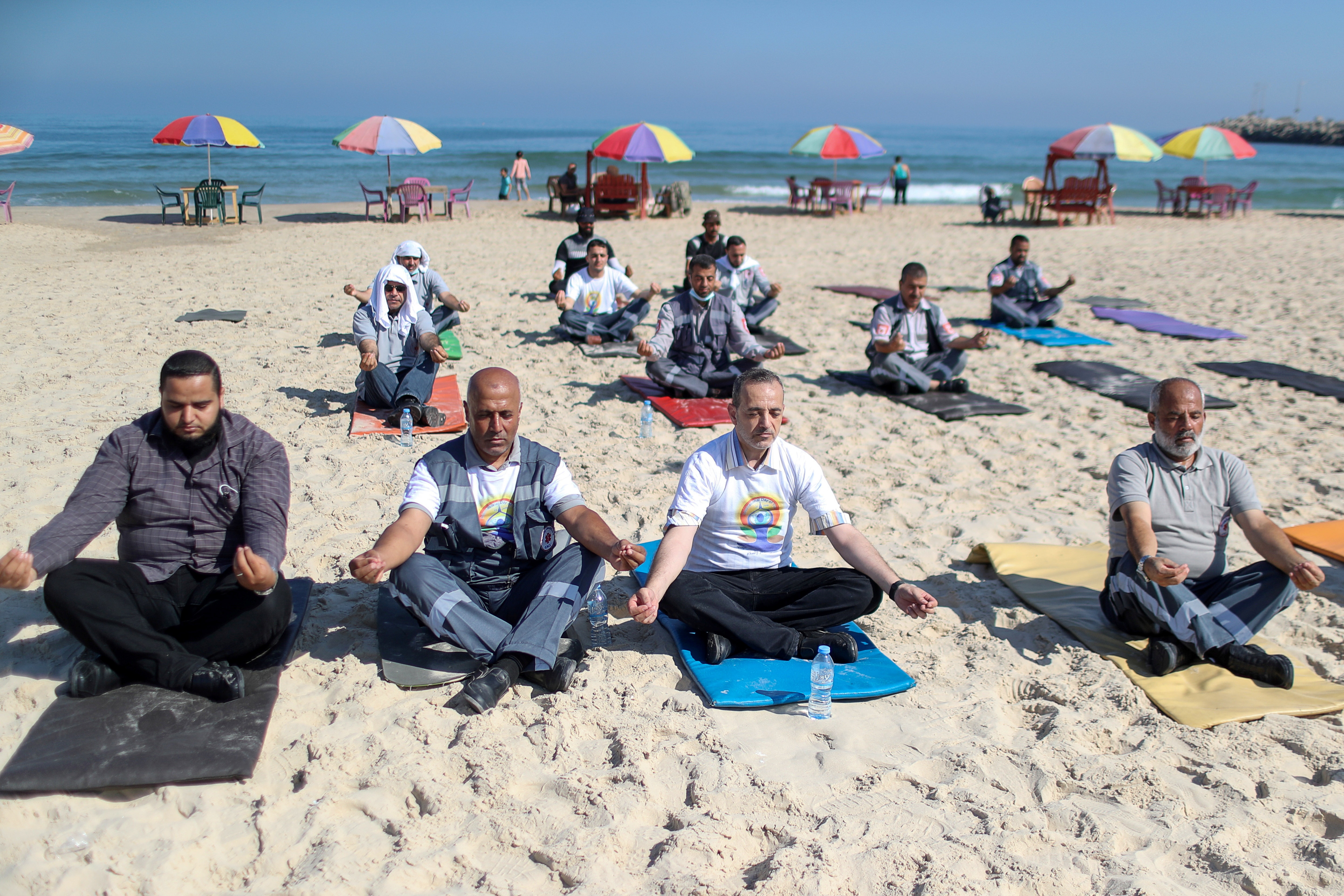 Ngay quoc te Yoga anh 1