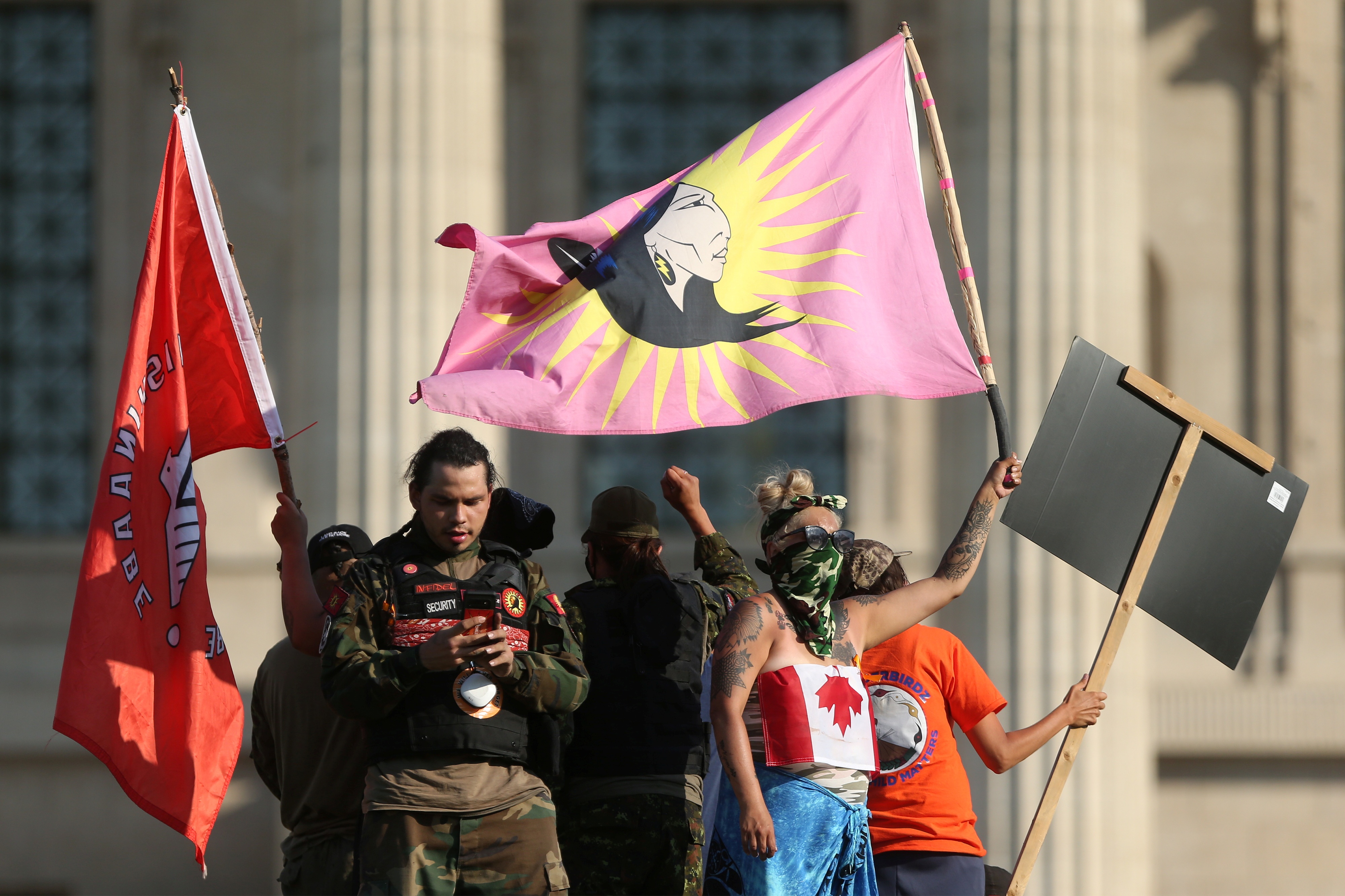 giat sap tuong Nu hoang Anh o Canada anh 4