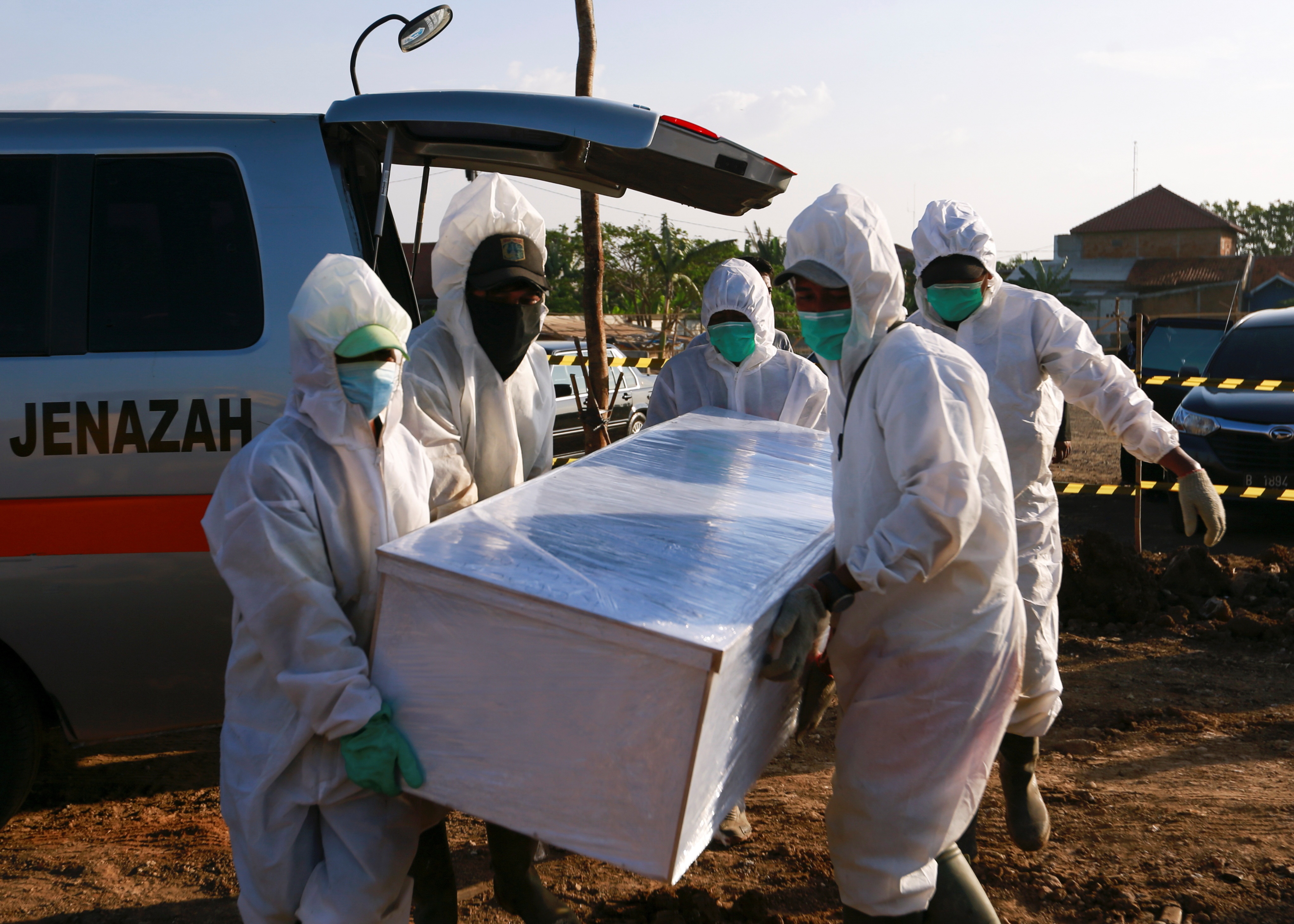 Indonesia vuot An Do thanh tam dich chau A, khung hoang oxy lan rong hinh anh