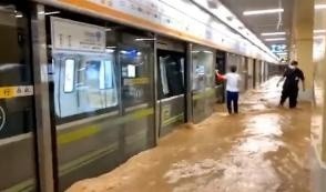 mua lu Trung Quoc anh 1