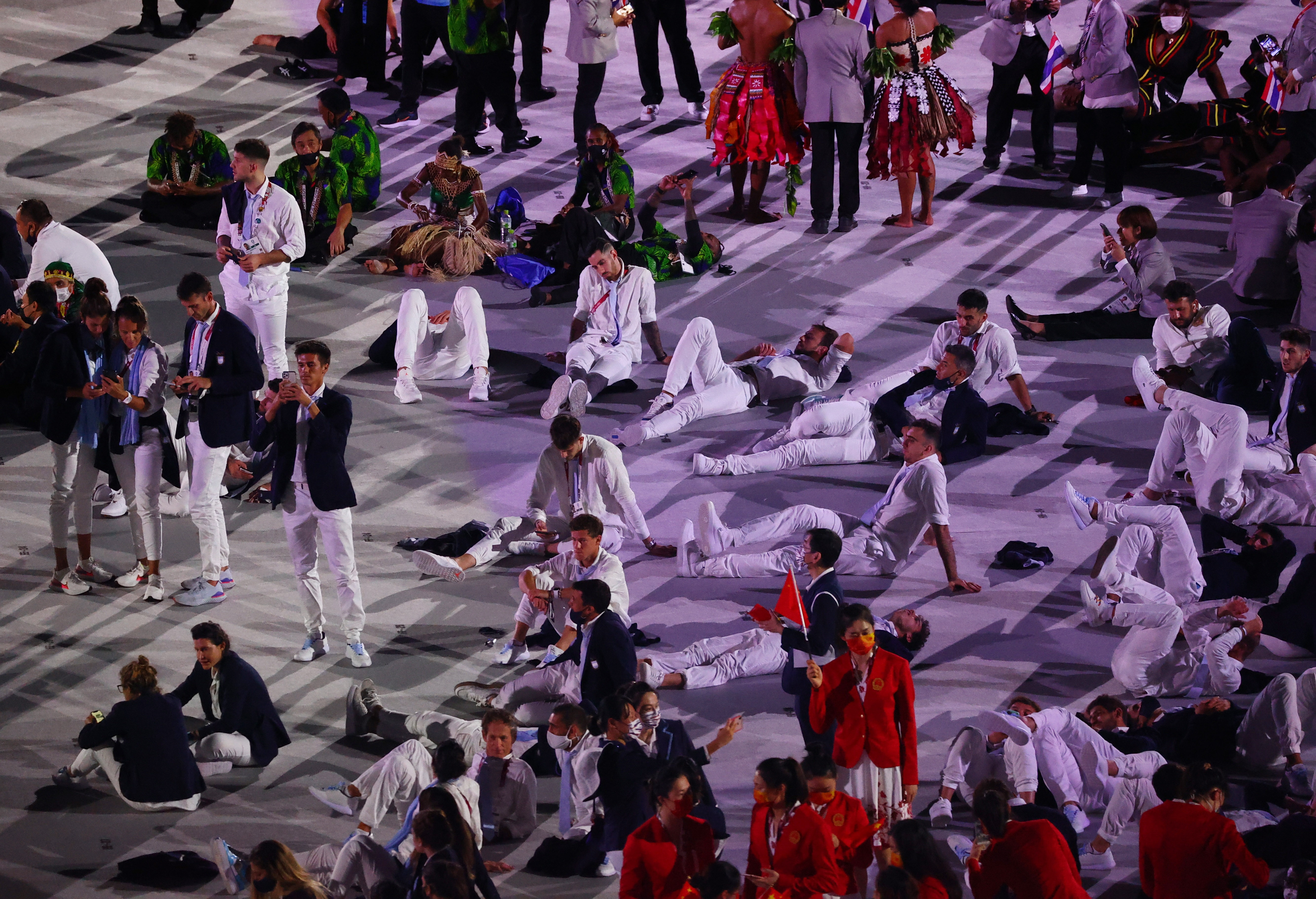 The van hoi Tokyo khai mac giua tam bao be boi hinh anh