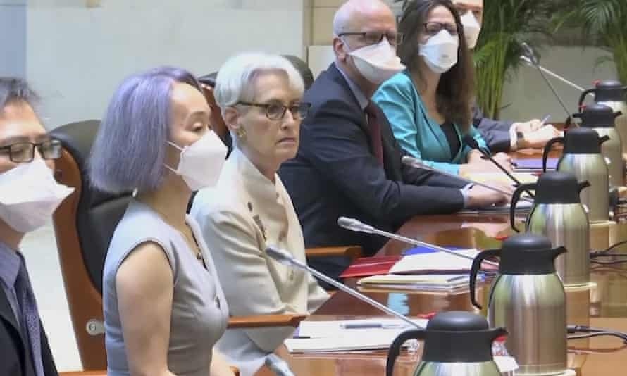 Trung Quoc trao cho My hai danh sach hinh anh