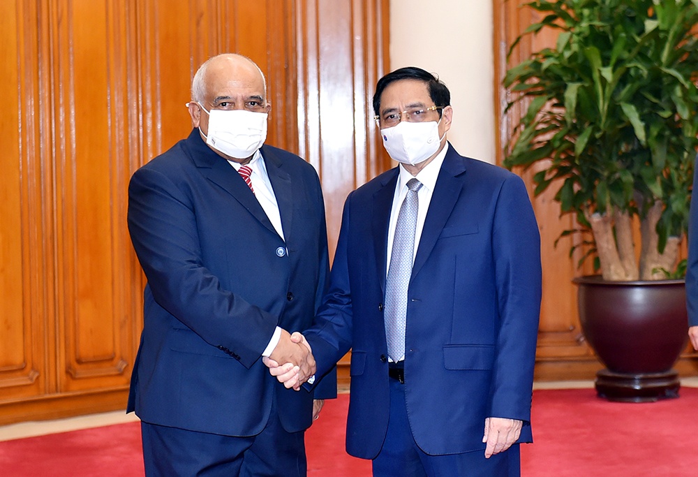 Viet Nam tang Cuba 10.000 tan gao hinh anh