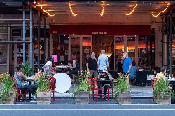 'The xanh vaccine' chia doi cac nha hang New York hinh anh