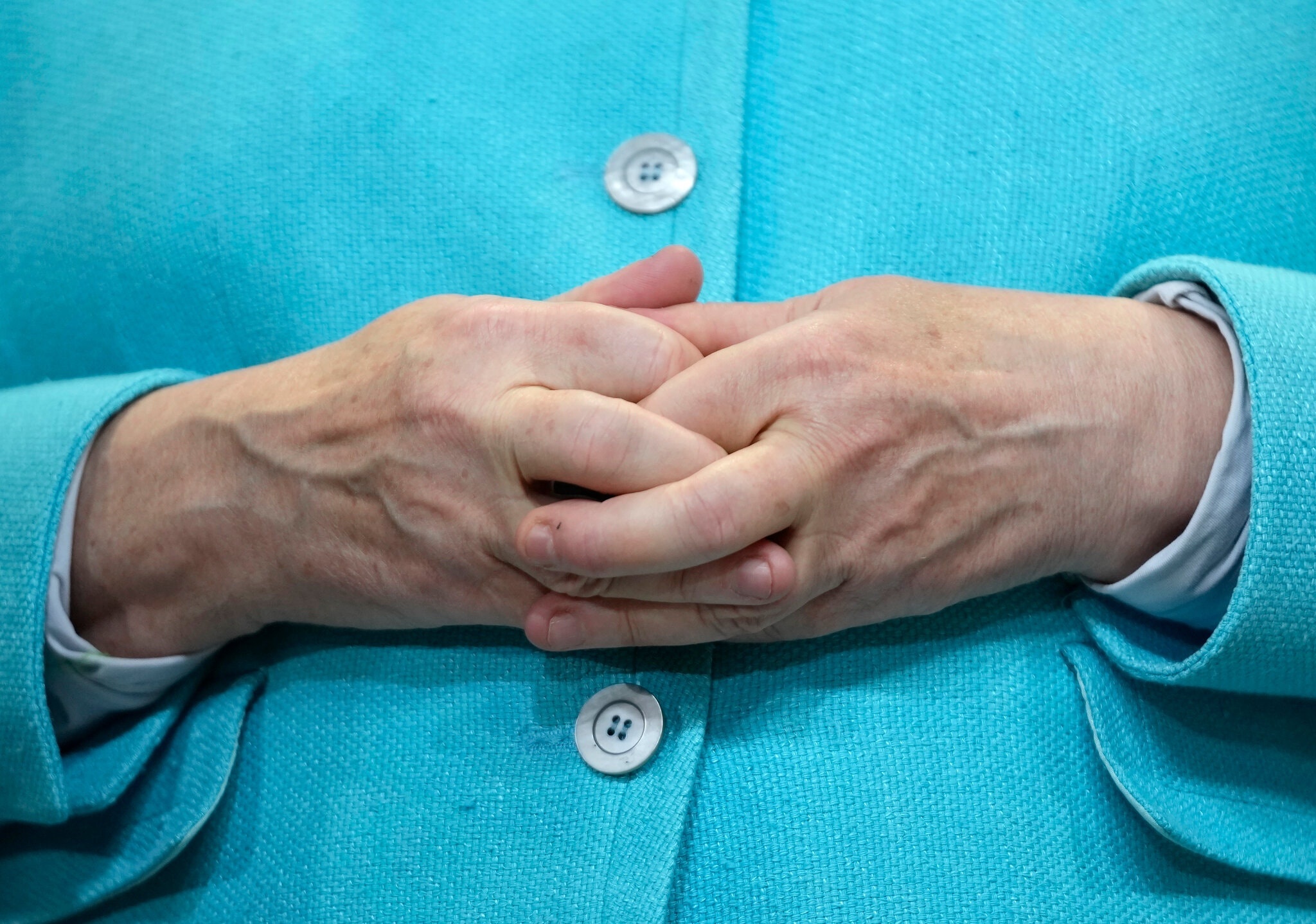 Con duong gap ghenh hau Merkel hinh anh