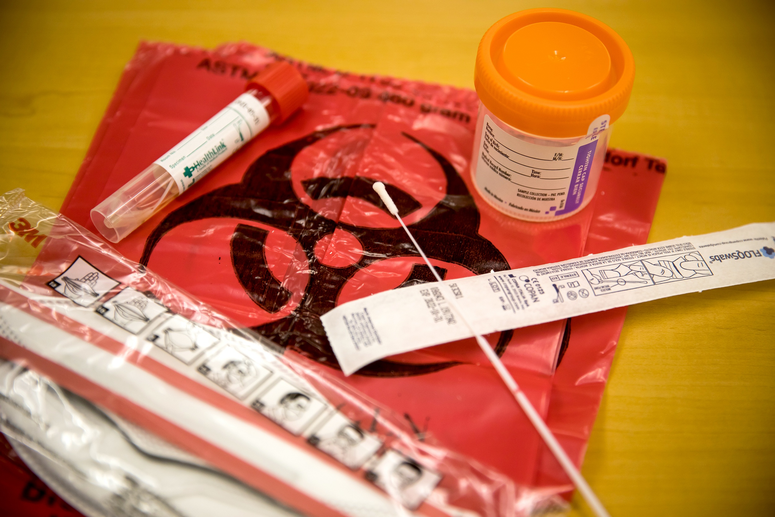 mua kit test nhanh anh 1