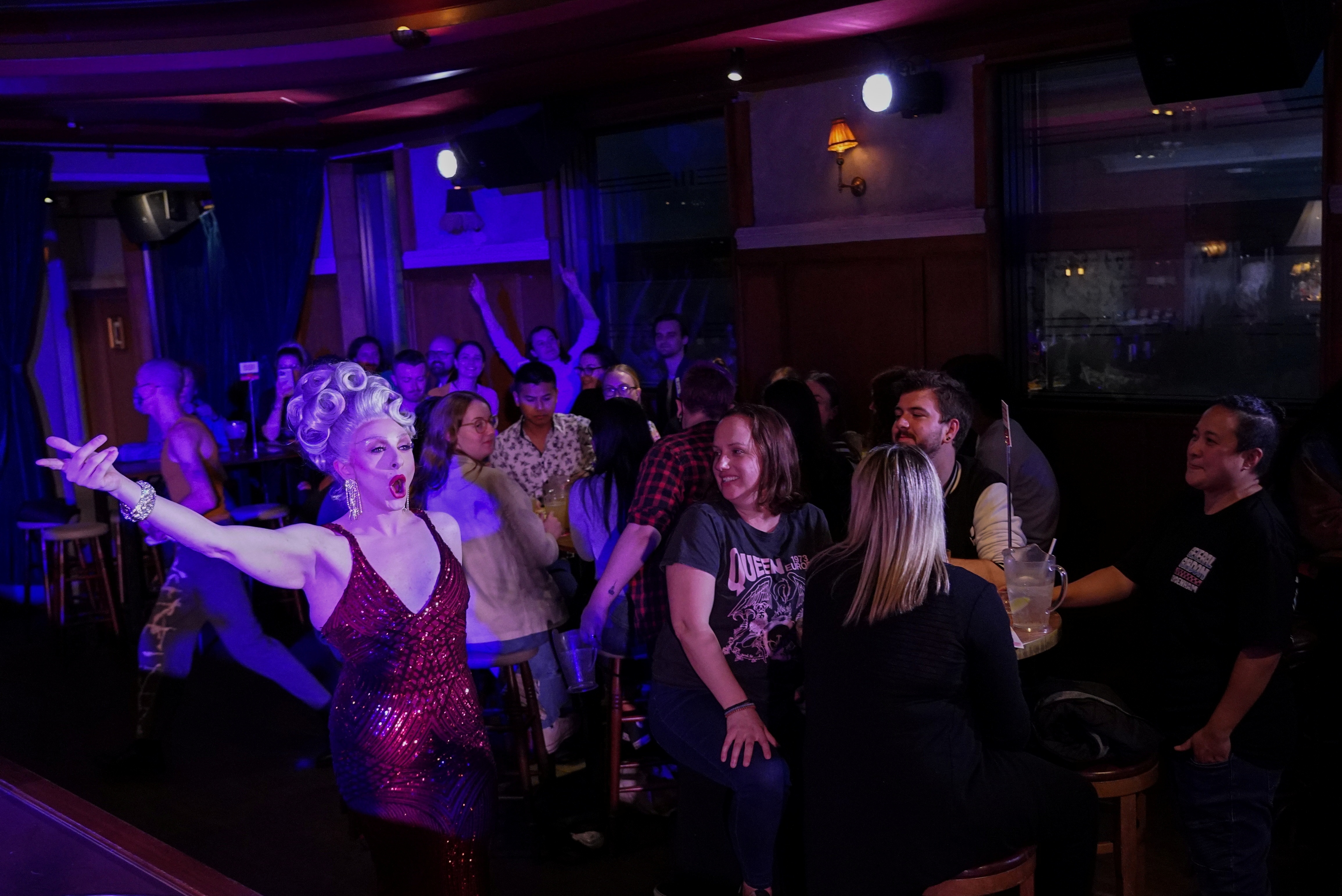 Sydney dung phong toa, cuoc song soi dong tro lai voi nguoi Viet hinh anh