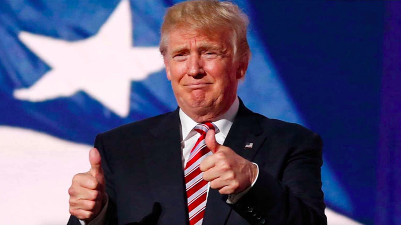 Trump ban quan ao anh 1