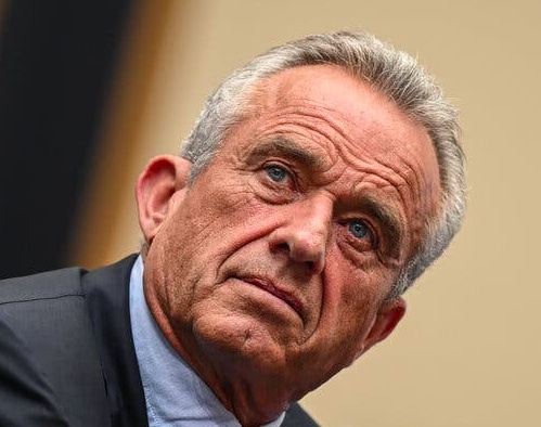 Ong Kennedy dinh nghi an chat dau ca voi hinh anh