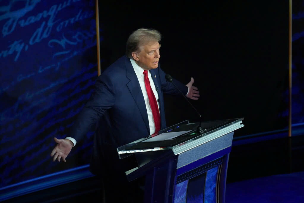 Ong Trump: 'Ba ay chinh la ong Biden' hinh anh