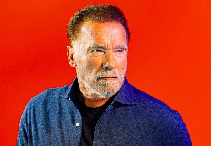 Cu soc moi cho ong Trump tu 'ke huy diet' Arnold Schwarzenegger hinh anh