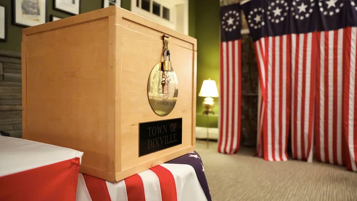 Diem bo phieu dau tien trong cuoc bau cu My da co ket qua hinh anh