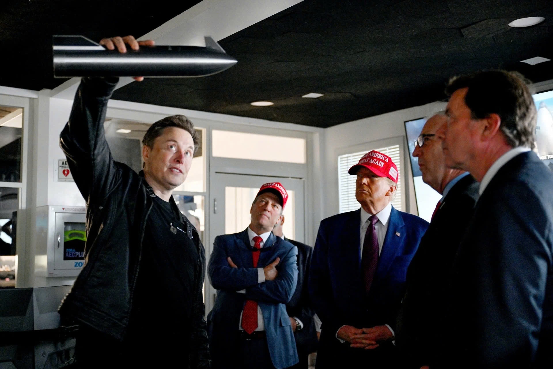 Donald Trump va Elon Musk anh 1