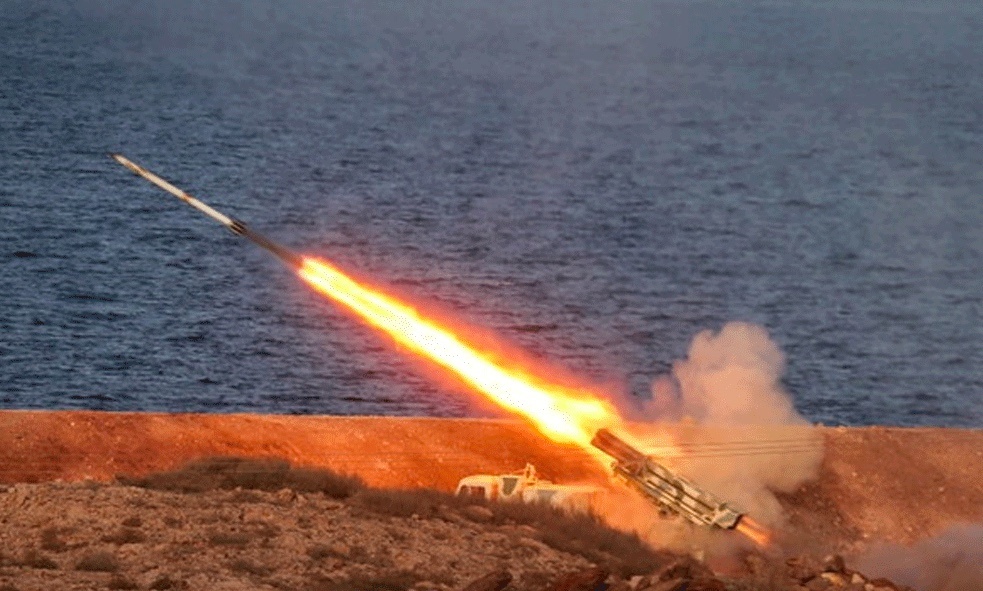 Khoanh khac duoc cho la ten lua Storm Shadow roi xuong lanh tho Nga hinh anh