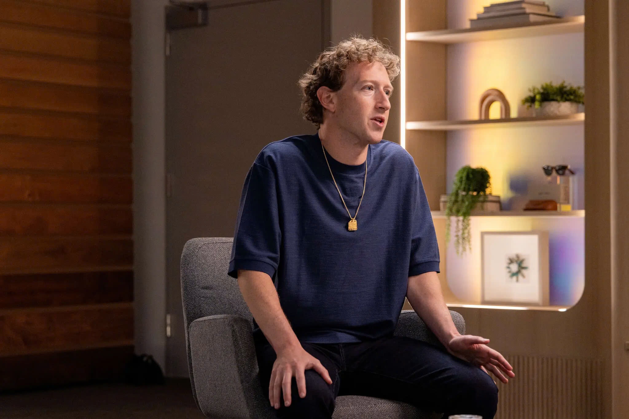 Mark Zuckerberg an toi voi ong Trump o Mar-a-Lago hinh anh