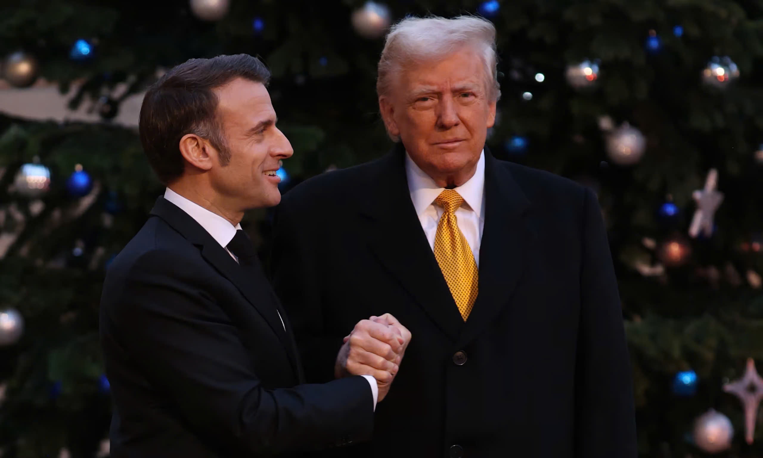 Phap chao don ong Trump voi day du nghi le don tiep tong thong hinh anh