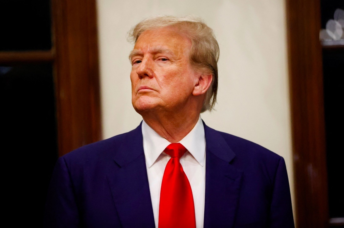 Chinh sach 'xoay nhu chong chong' cua ong Trump gay hai ra sao? hinh anh