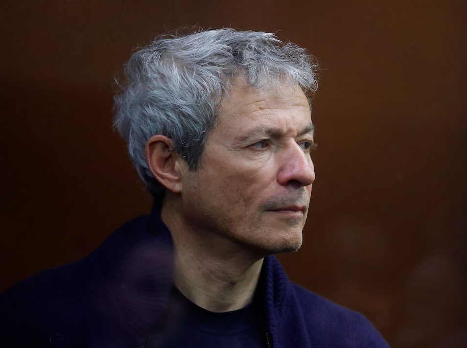 Ty phu Vadim Moshkovich bi giam 2 thang tai Nga hinh anh