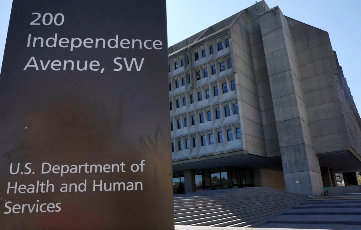 'Bao sa thai' quet qua Bo Y te My hinh anh