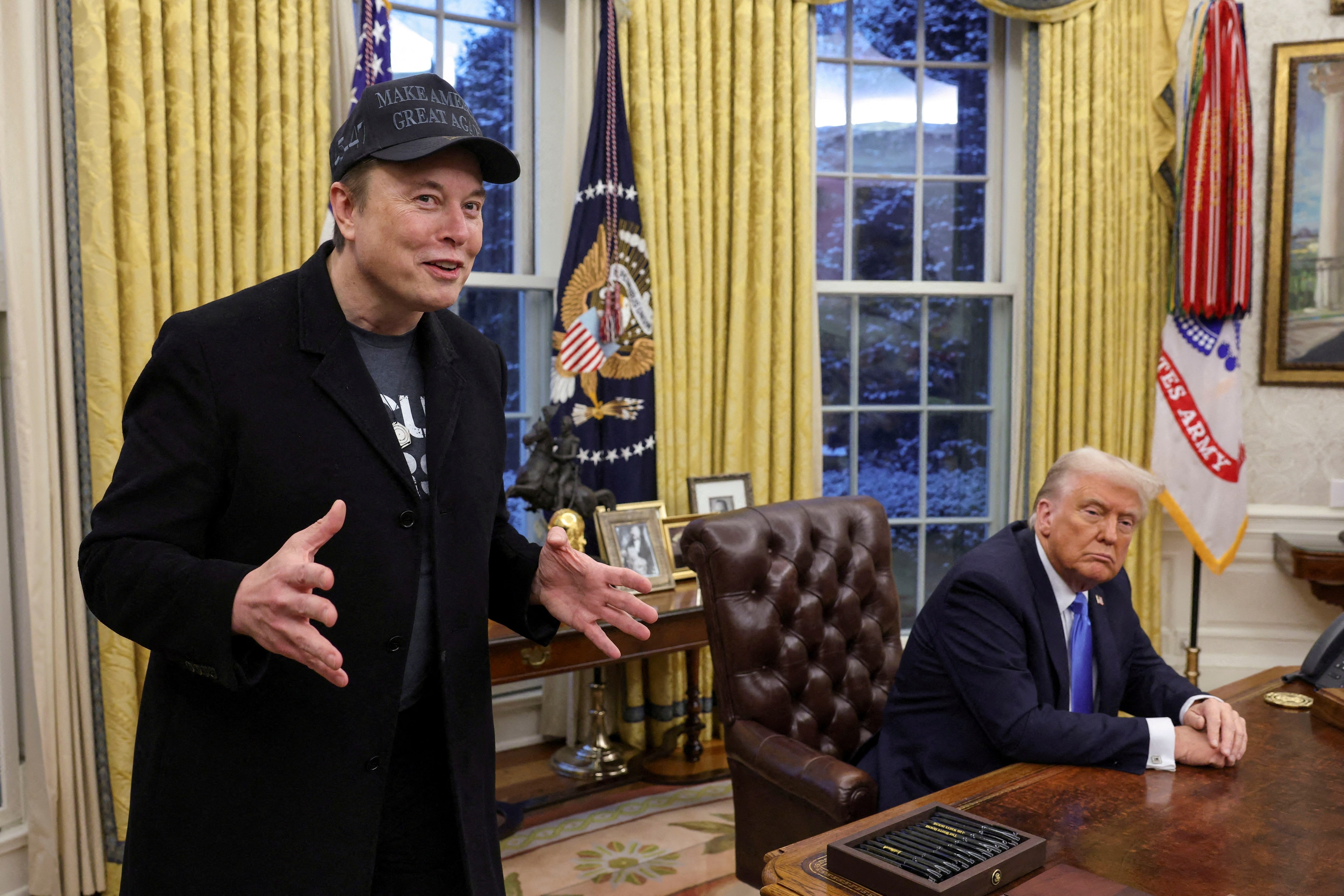 Elon Musk khuyen ong Trump xem xet lai chinh sach thue quan hinh anh