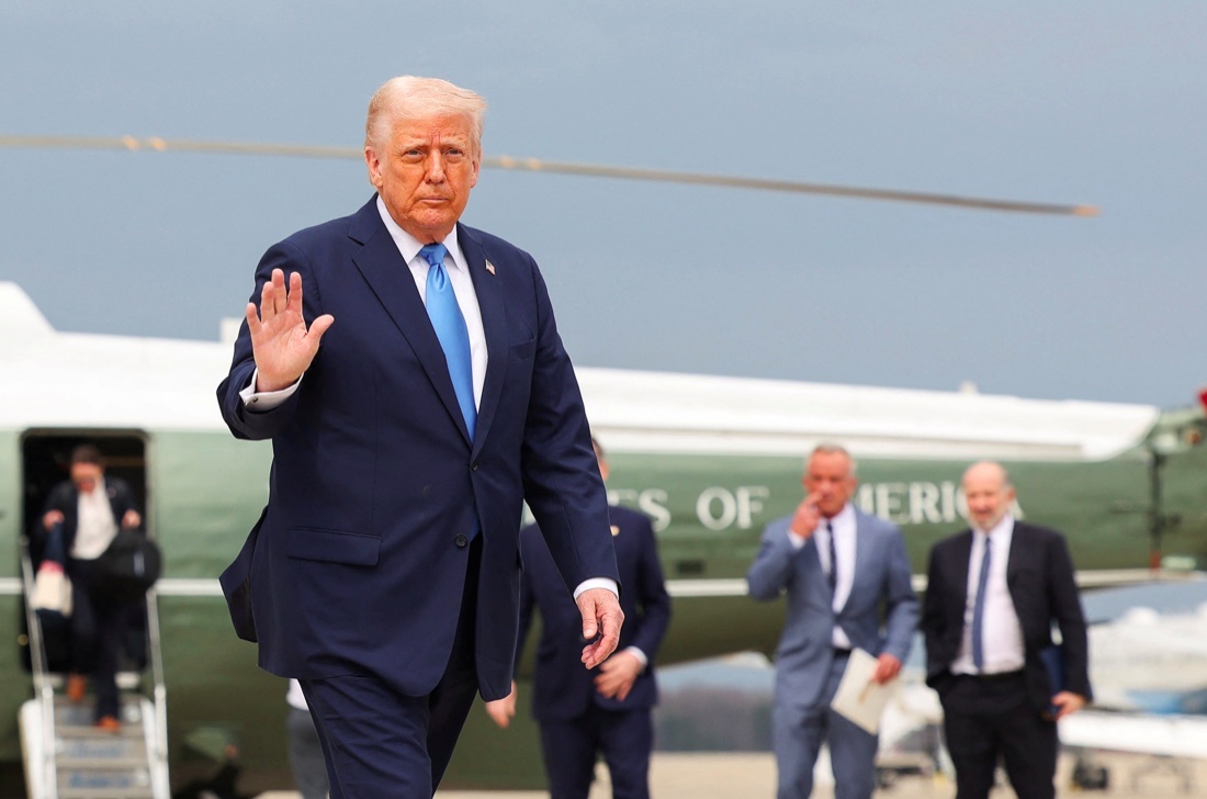 Truyen thong canh huu o My quay sang chi trich mon qua tu Qatar hinh anh