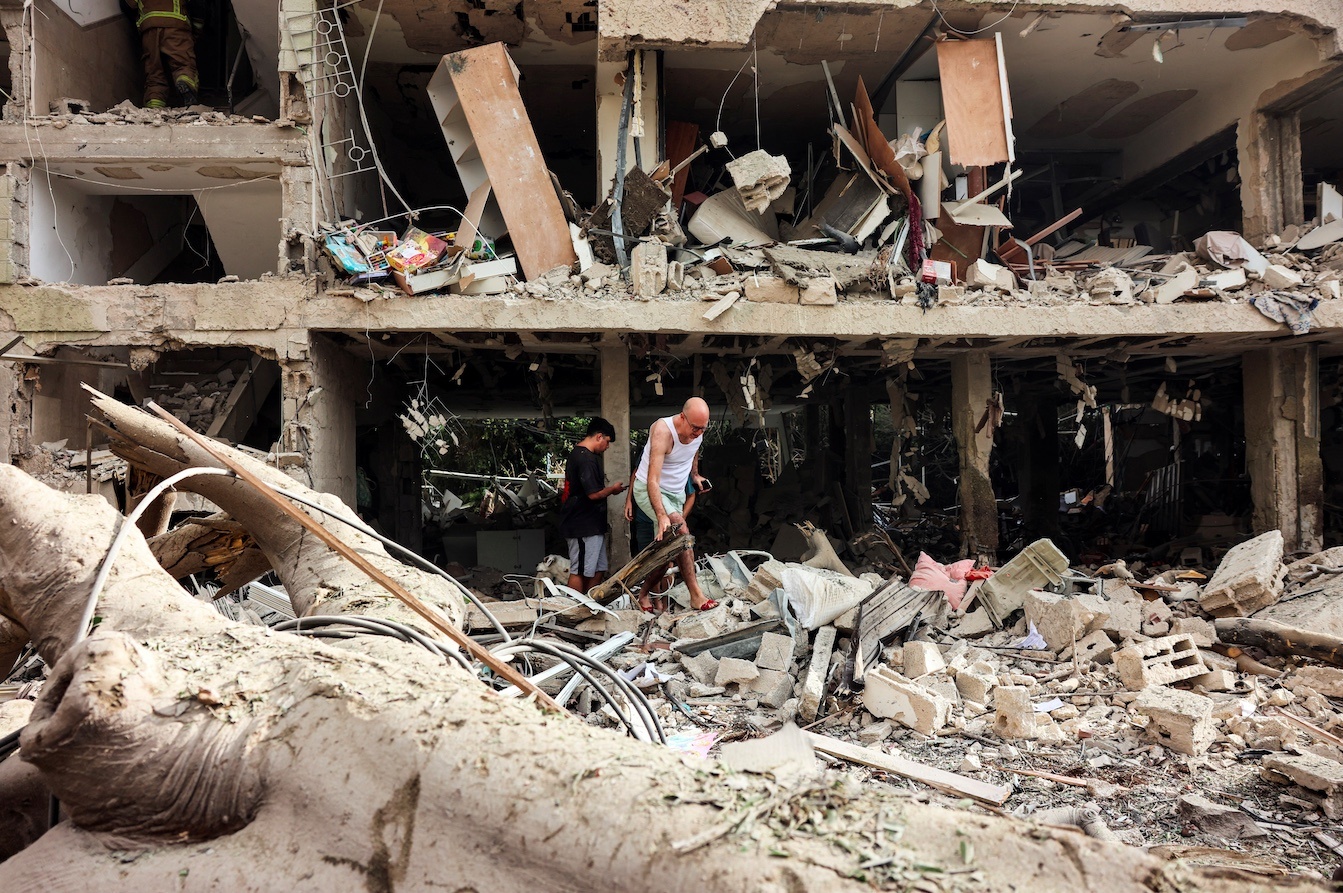 Iran khai hoa sau dot khong kich cua My hinh anh