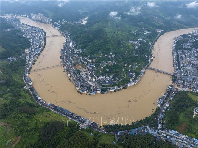 Lu lut nghiem trong tai Trung Quoc khien tren 80.000 nguoi phai so tan hinh anh