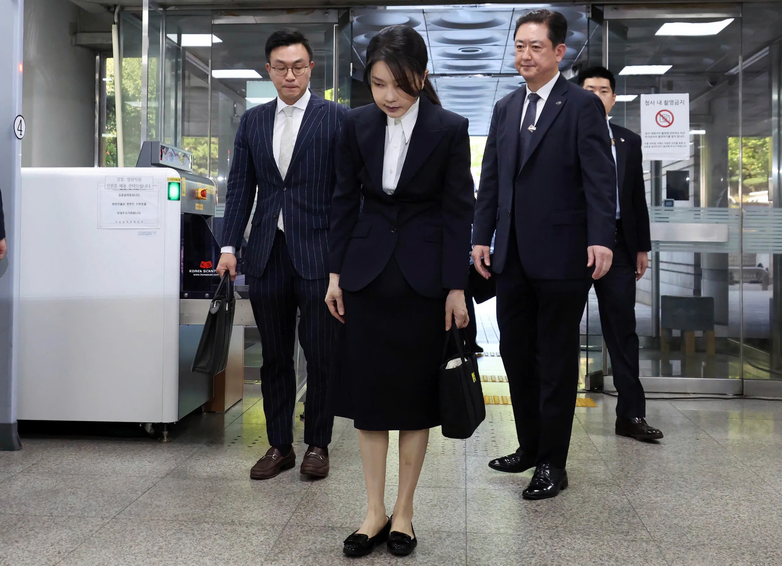 Kim Keon Hee la ai anh 1