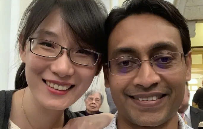 Hon nhan hai nha khoa hoc do vo vi thuyet am muu hinh anh