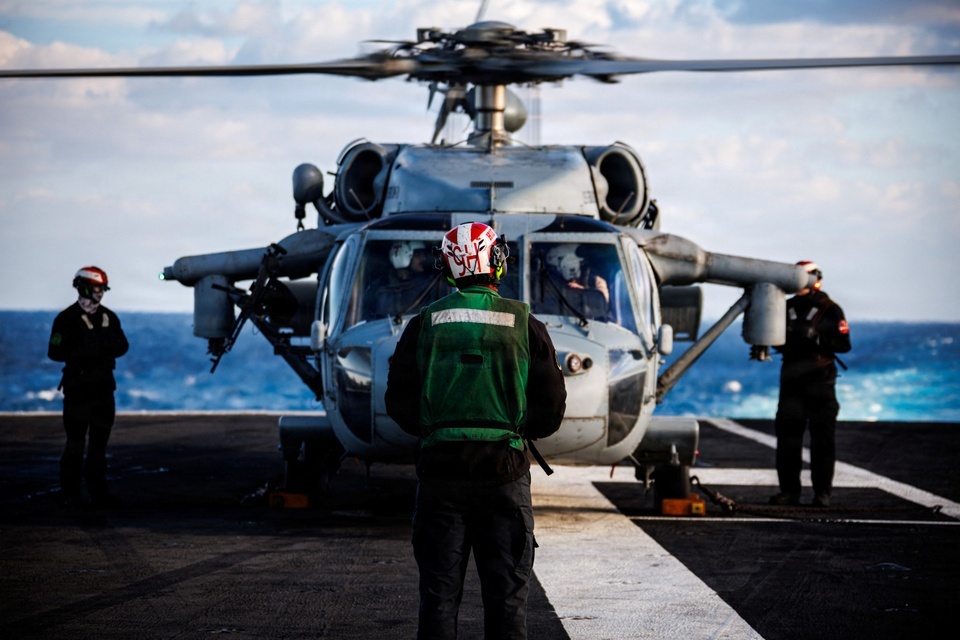 Dong eo bien Hormuz: Cang thang Trung Dong len nac thang moi hinh anh