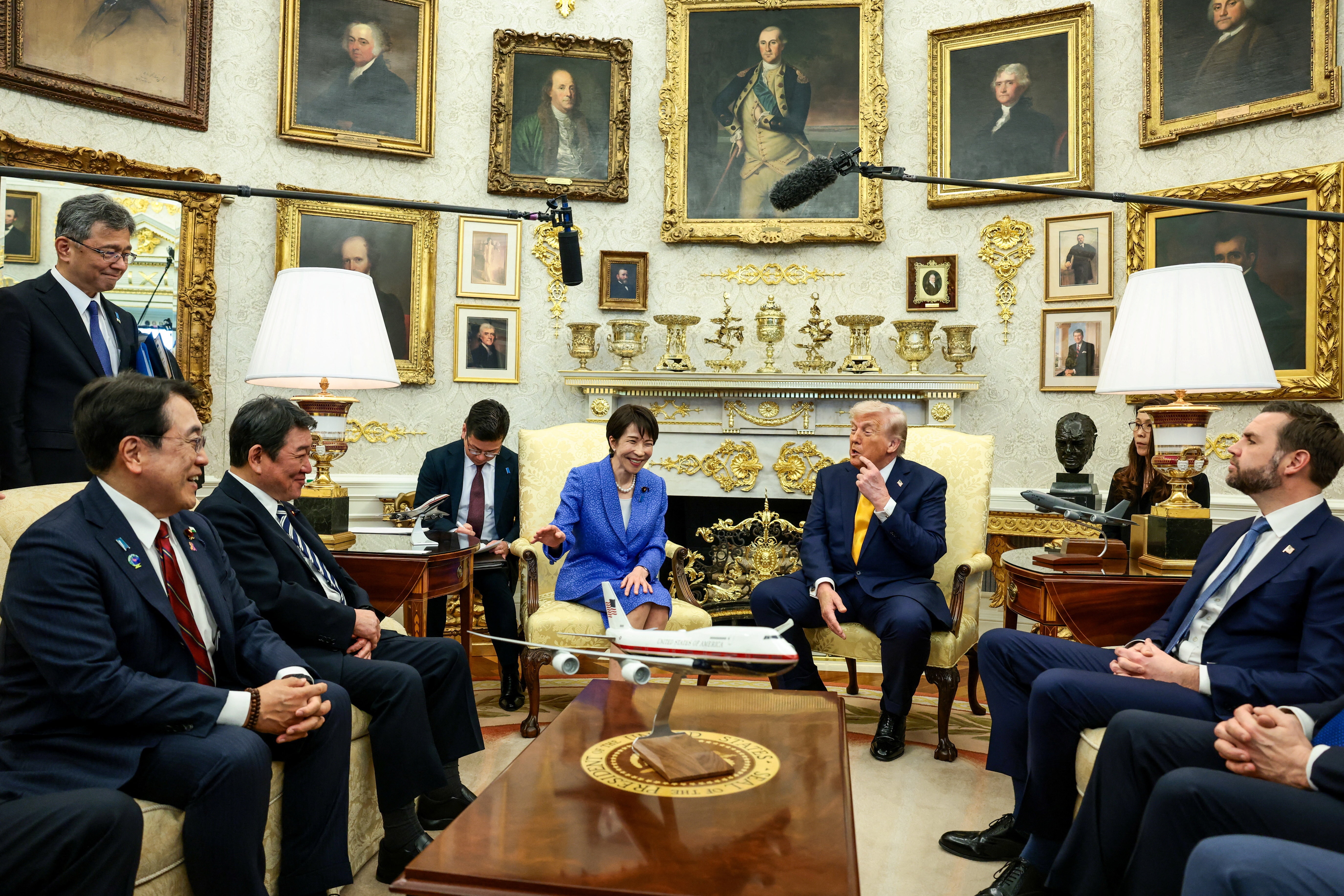 thu tuong Nhat tham My anh 2