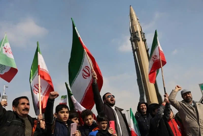 Iran troi day nguy hiem hon hinh anh