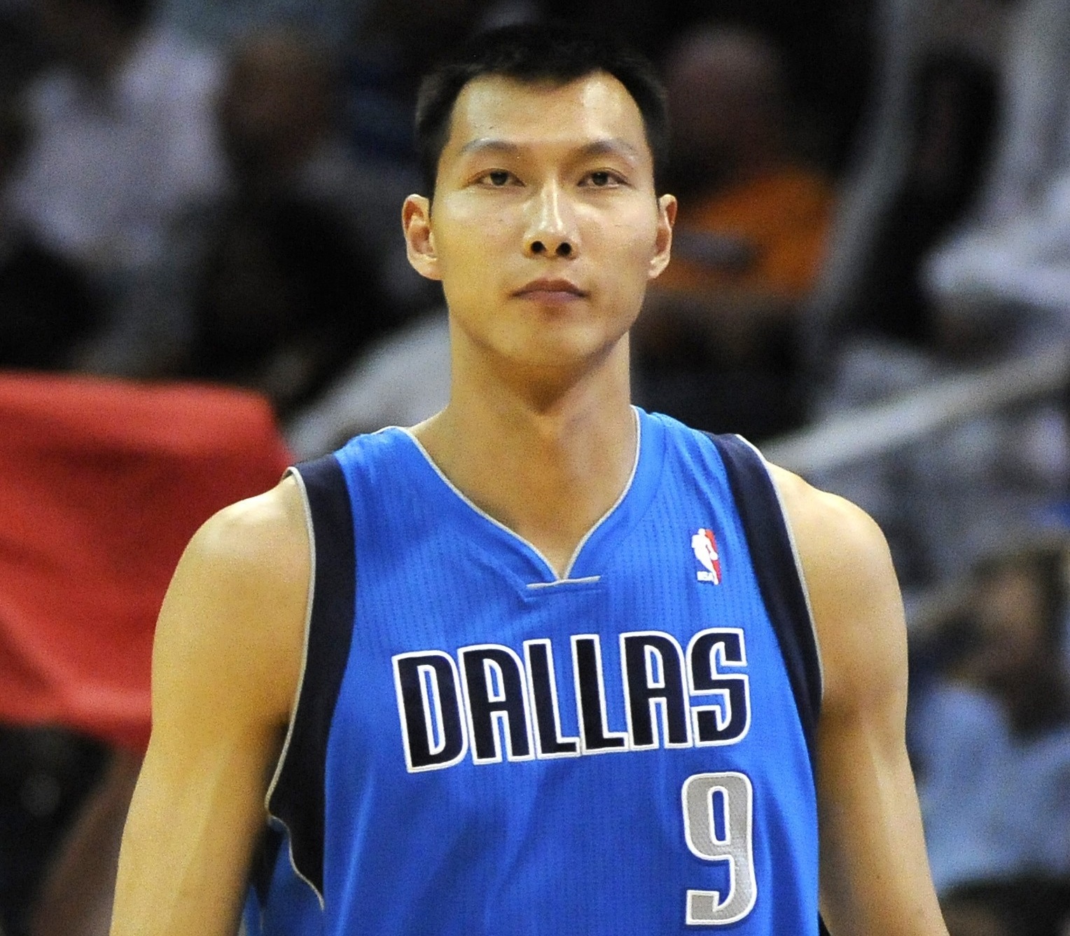 Cau thu bong ro chau A anh 3