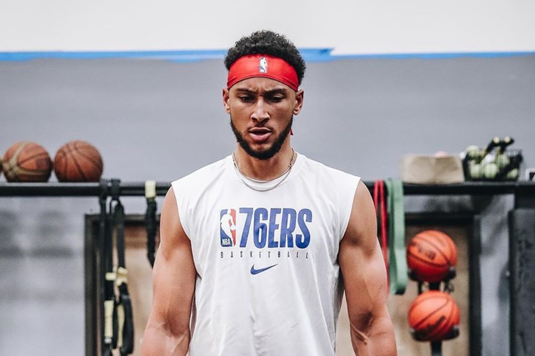 Sao bong ro Australia gay chu y khi khoe co bap cuon cuon hinh anh