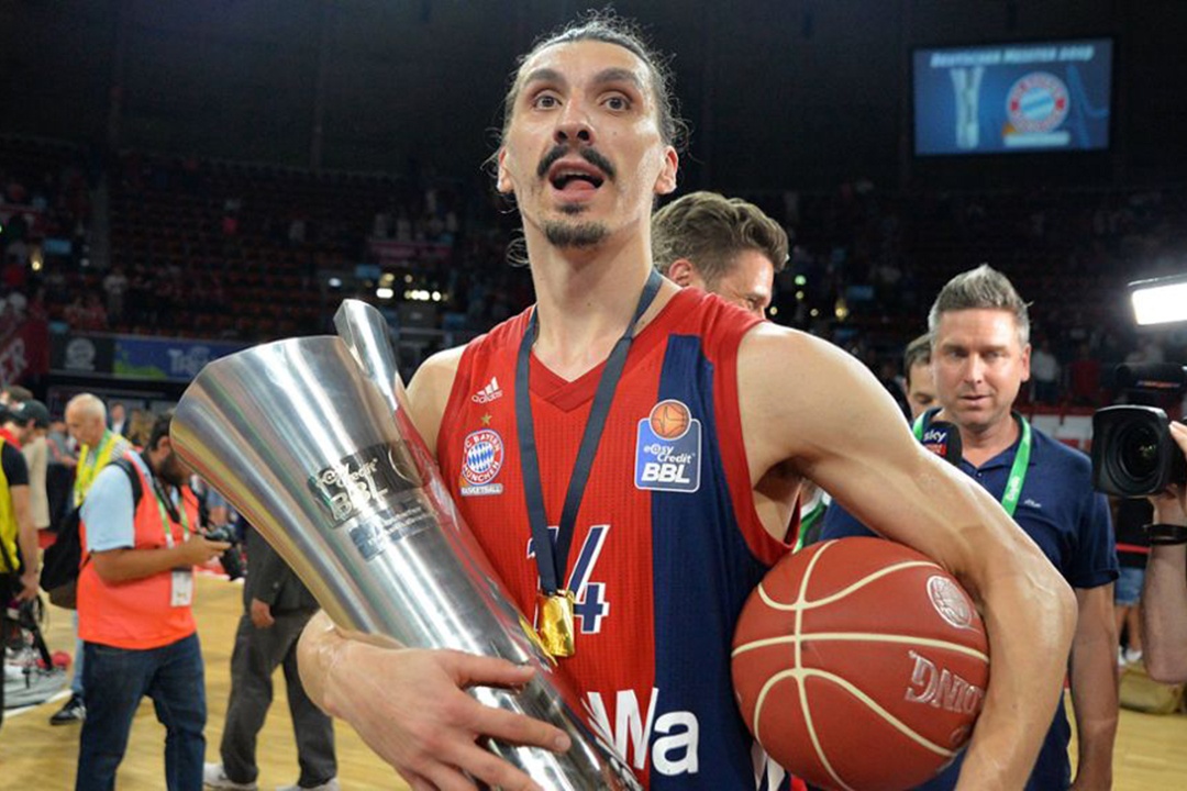 Ban sao Ibrahimovic anh 6