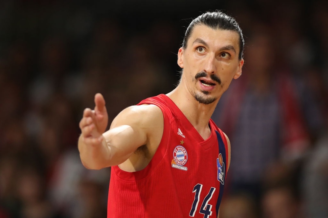 VDV bong ro noi tieng vi giong Ibrahimovic hinh anh