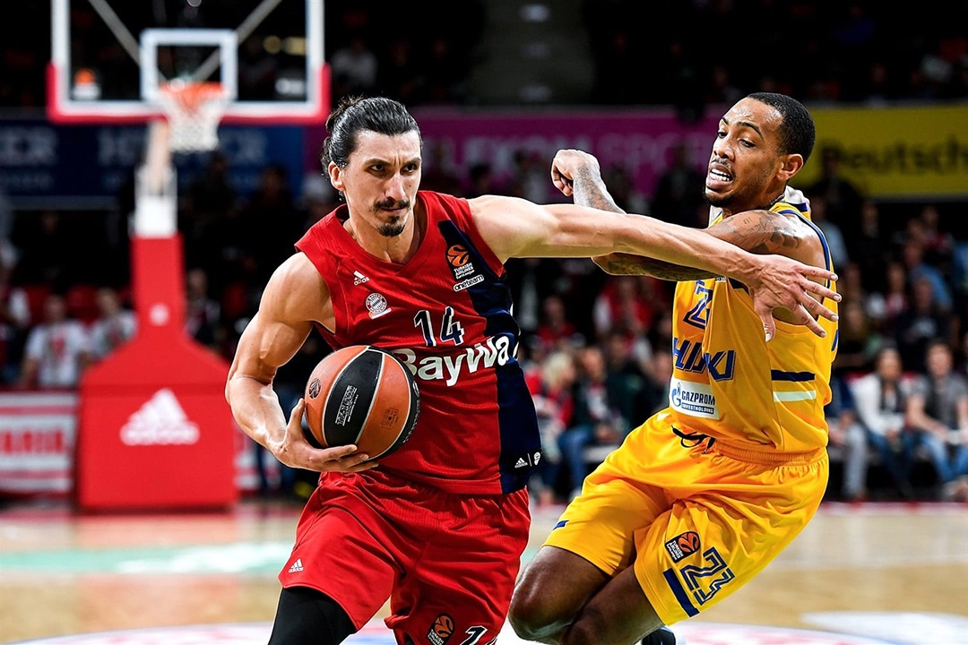 Ban sao Ibrahimovic anh 10