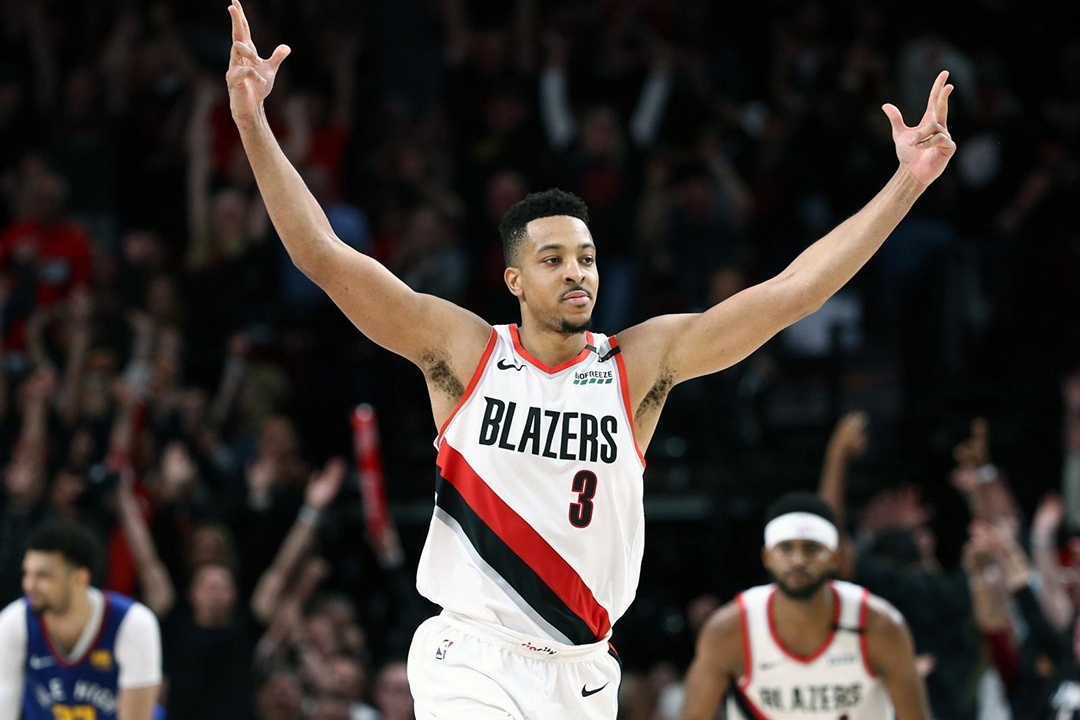 Cau thu bong ro co chieu cao tang dot bien anh 1