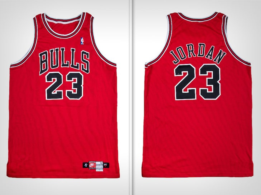 Dau gia ao cua Michael Jordan anh 1