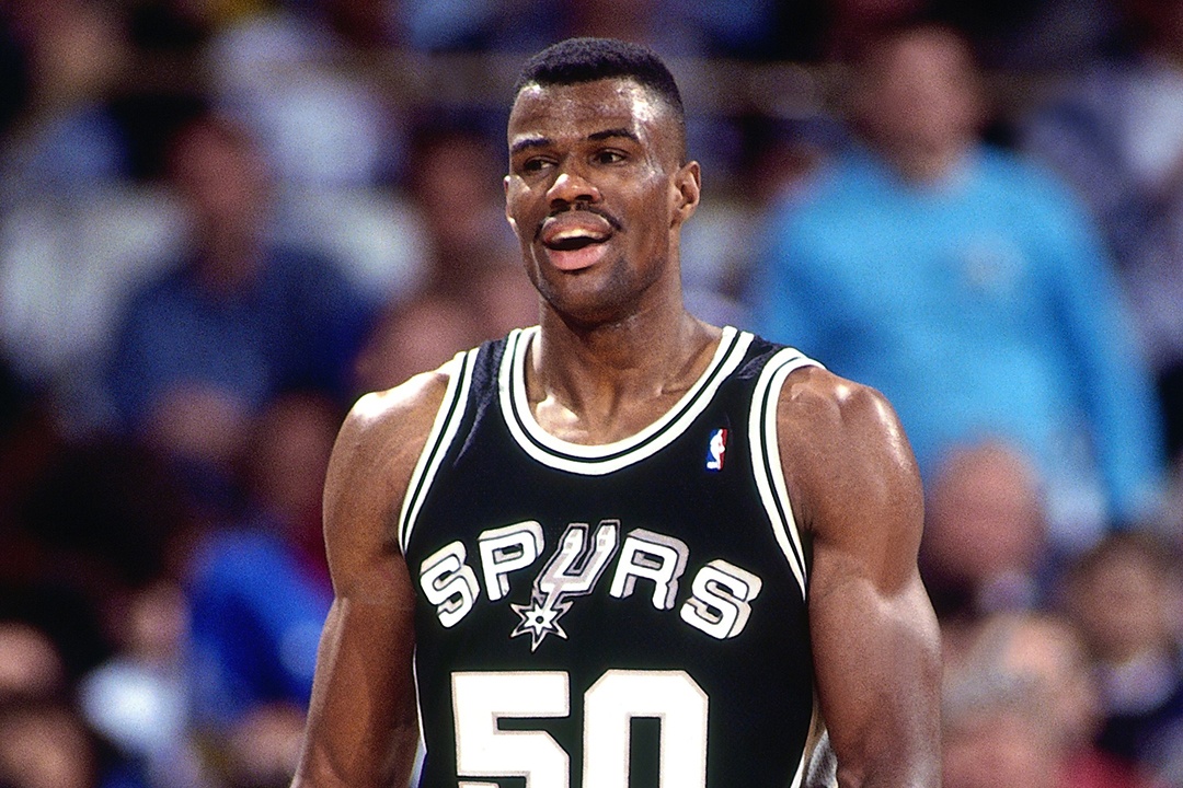 Ky tich tang tu 1,75 m len 2,16 m cua huyen thoai bong ro My hinh anh