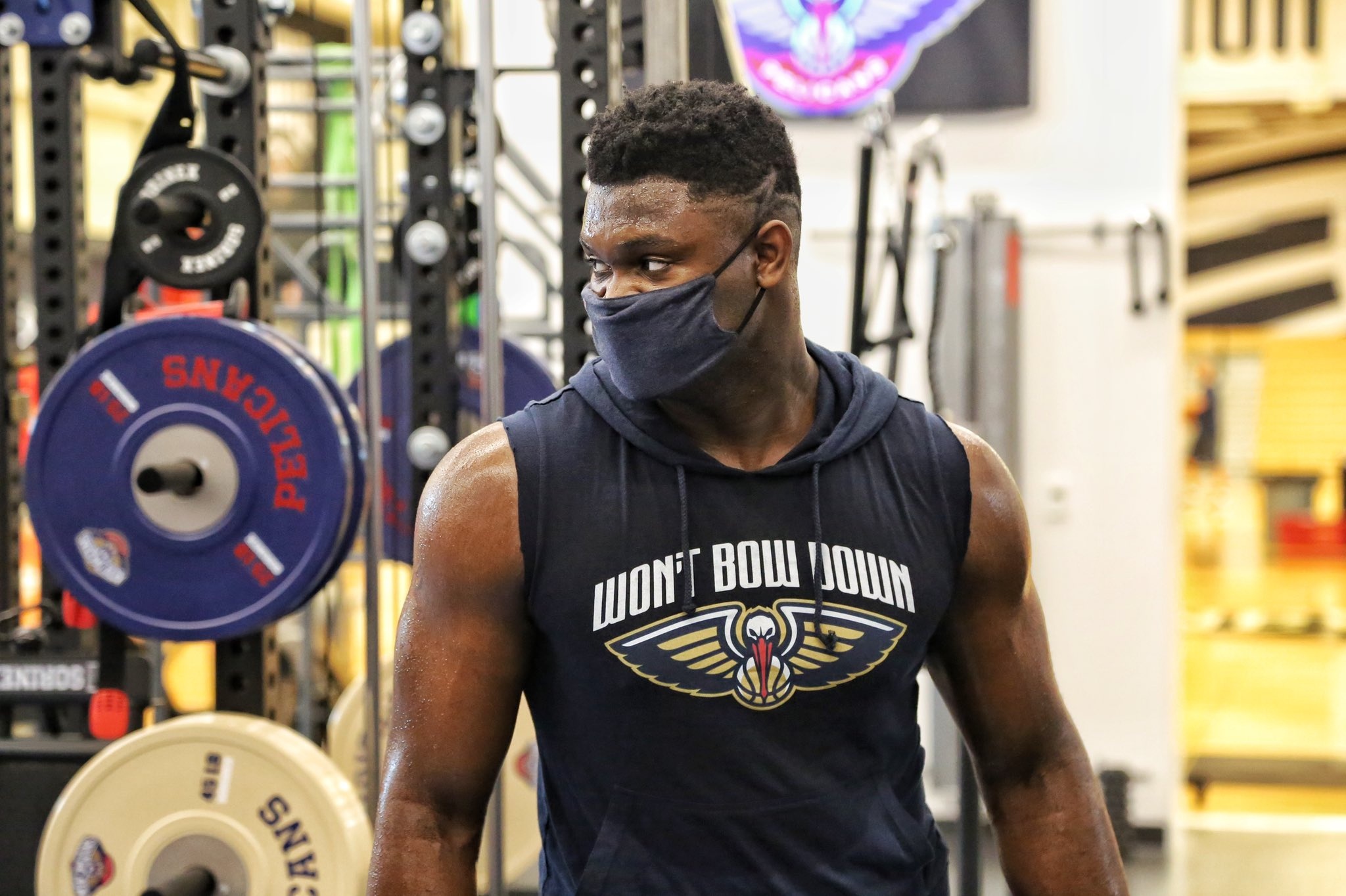 VDV bong ro nang 129 kg gay chu y vi co bap cuon cuon sau dich hinh anh